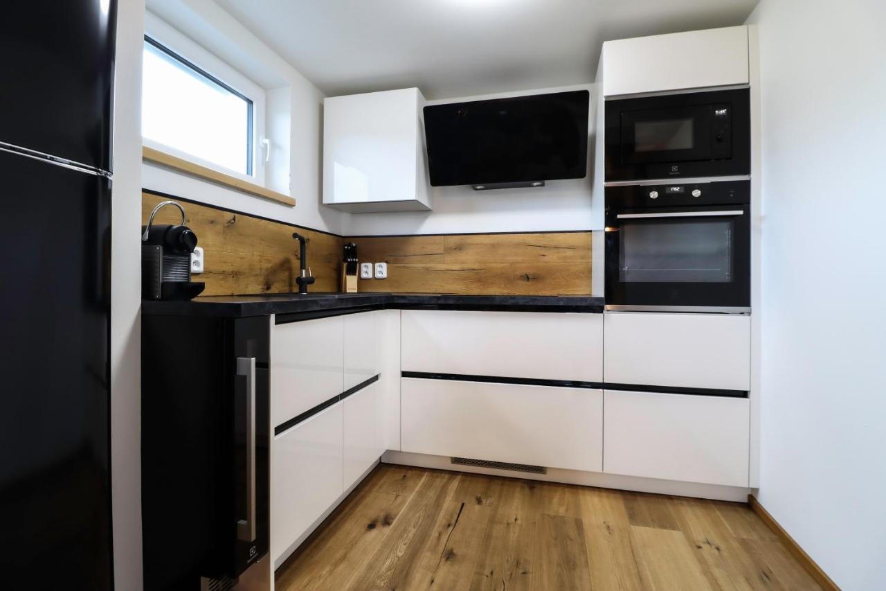 Woodhome - Luxury Mountain Apartment Horni Mala Upa Luaran gambar