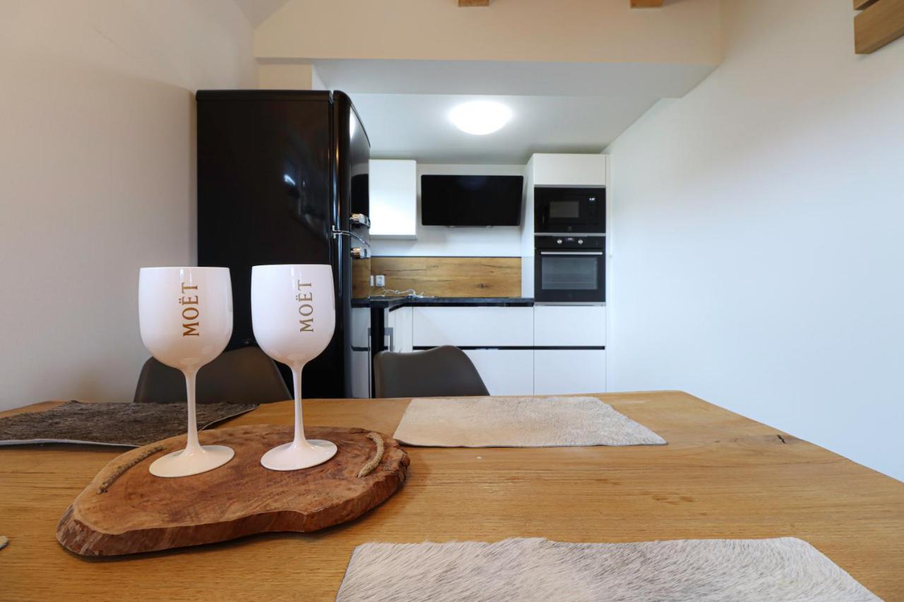 Woodhome - Luxury Mountain Apartment Horni Mala Upa Luaran gambar