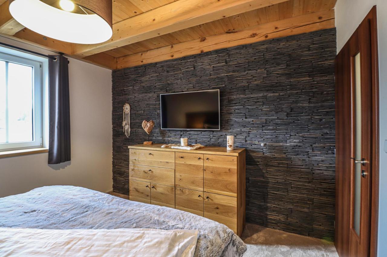 Woodhome - Luxury Mountain Apartment Horni Mala Upa Luaran gambar